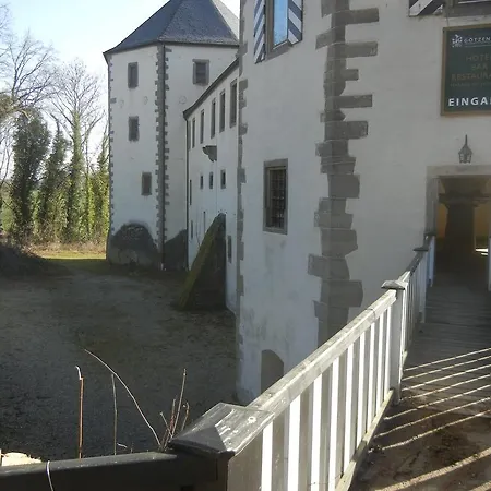 מלון Gotzenburg 4*